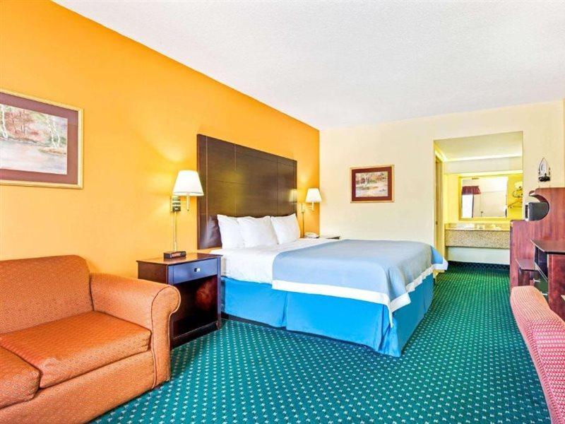 Days Inn By Wyndham Covington Eksteriør billede