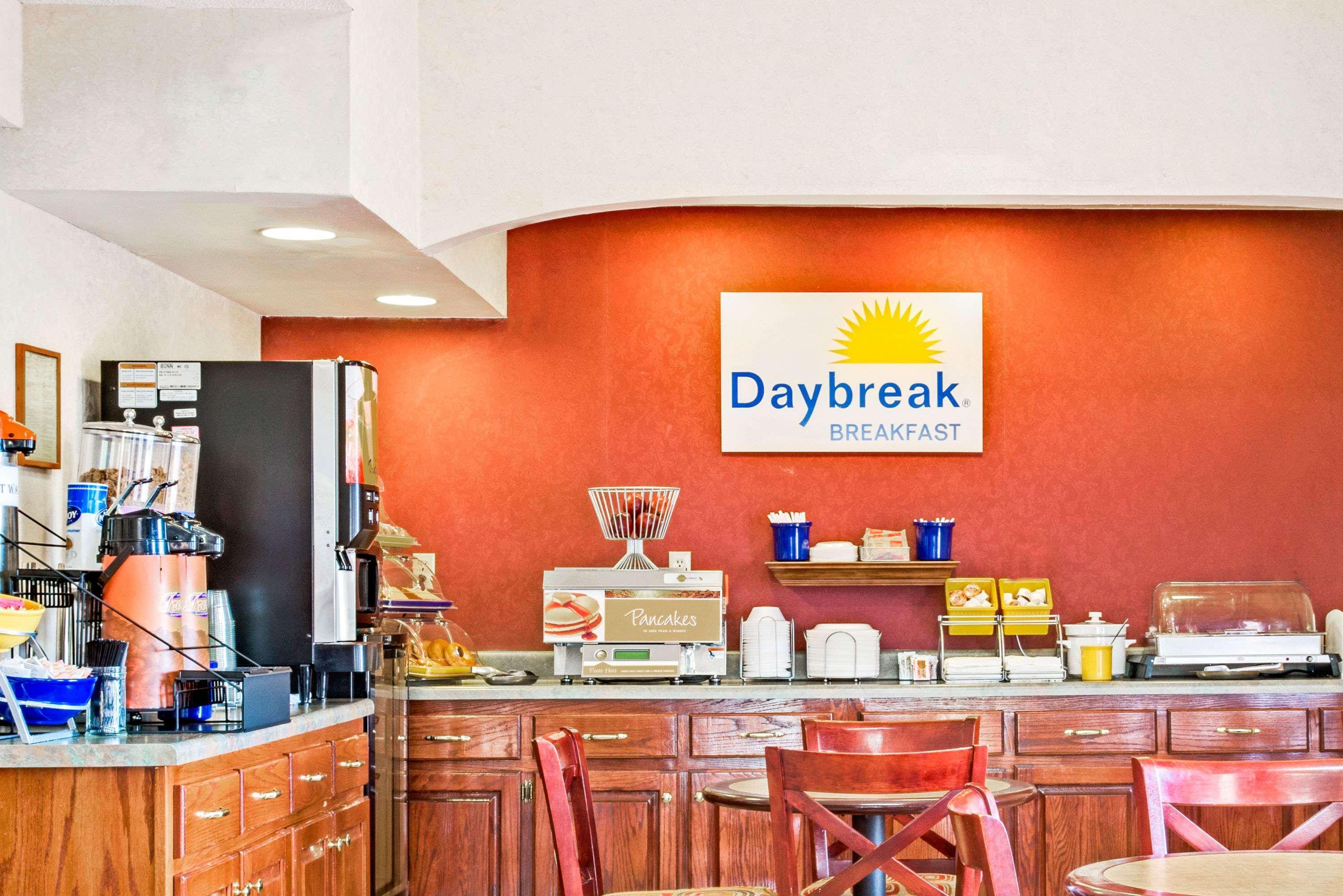 Days Inn By Wyndham Covington Eksteriør billede