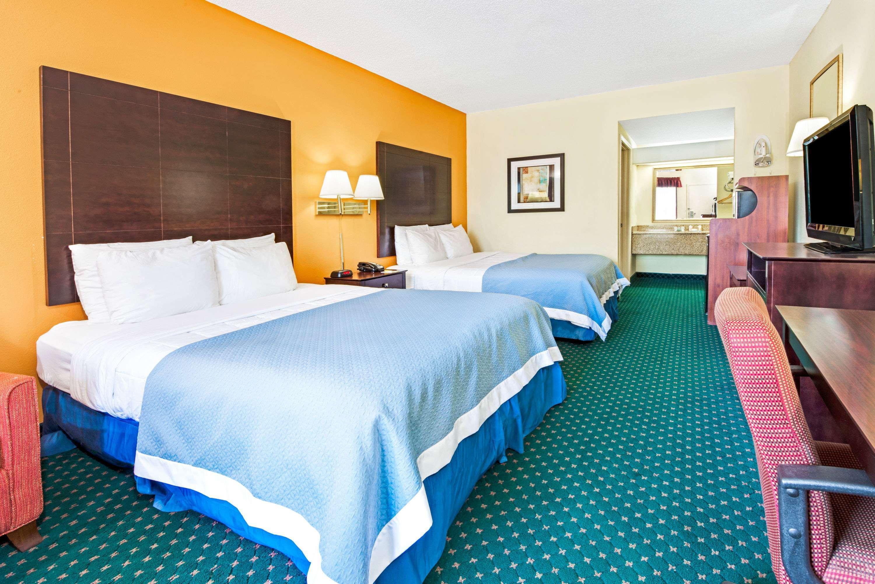 Days Inn By Wyndham Covington Eksteriør billede